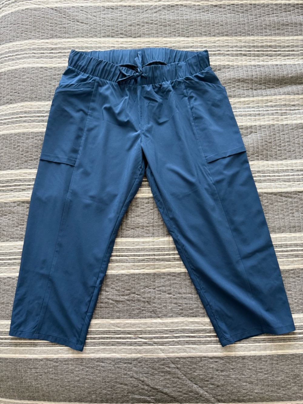 all in motion Navy Blue Capri Cargo Drawstring Pants